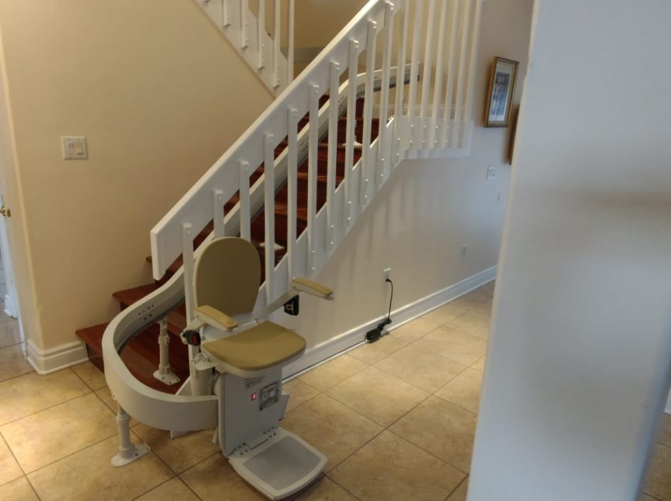 stair lift chair serving Sebring, Tampa, Orlando and all of Florida