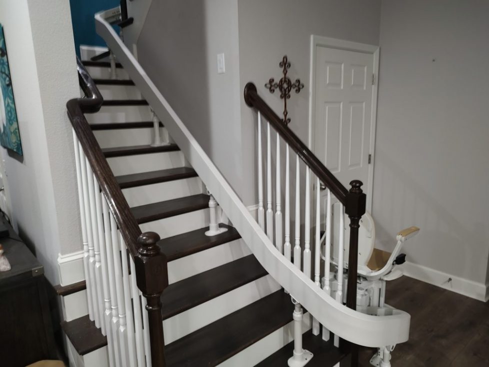 Reconditioned Curved Stairlifts Tampa, Sebring, and Orlando FL